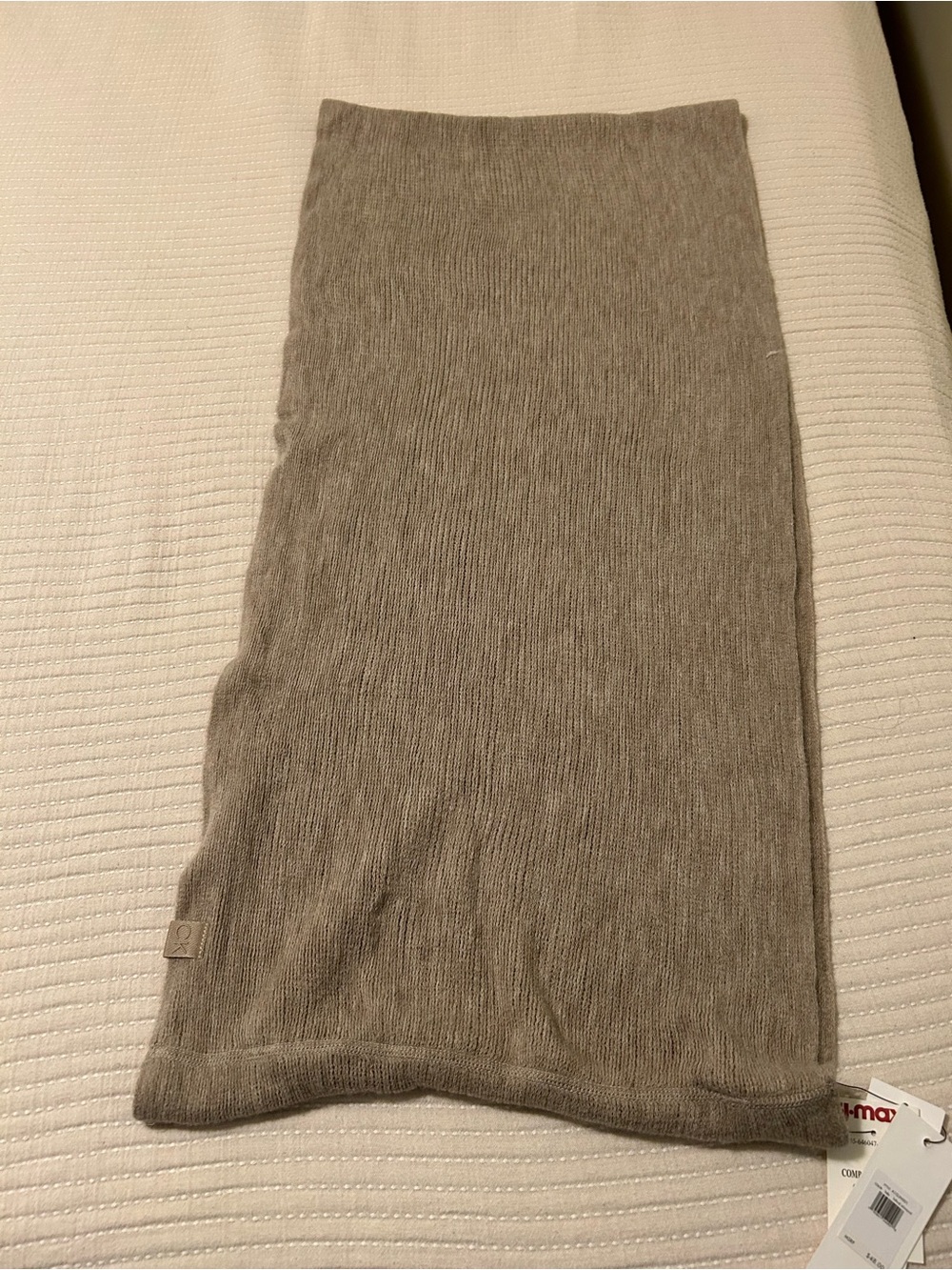 Calvin Klein Light Gray Infinity Loop Scarf NWT